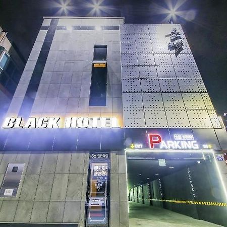 Black Hotel Pohang Zewnętrze zdjęcie